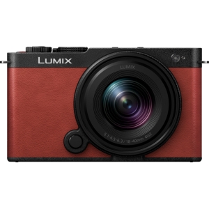 Panasonic Lumix DC-S9 + 18-40mm, crimson red