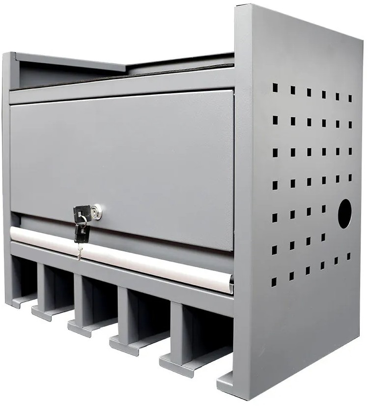 METALLIST SEINAKAPP AKUTÖÖRIISTA PESADEGA HALL